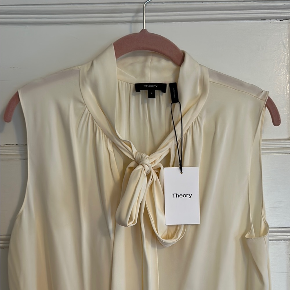 Theory Cream Sleeveless silk Blouse
